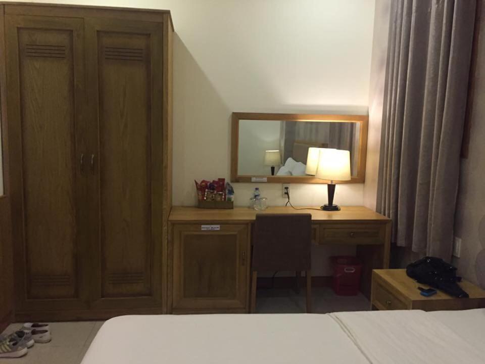 Elegant Hotel Pleiku Buitenkant foto